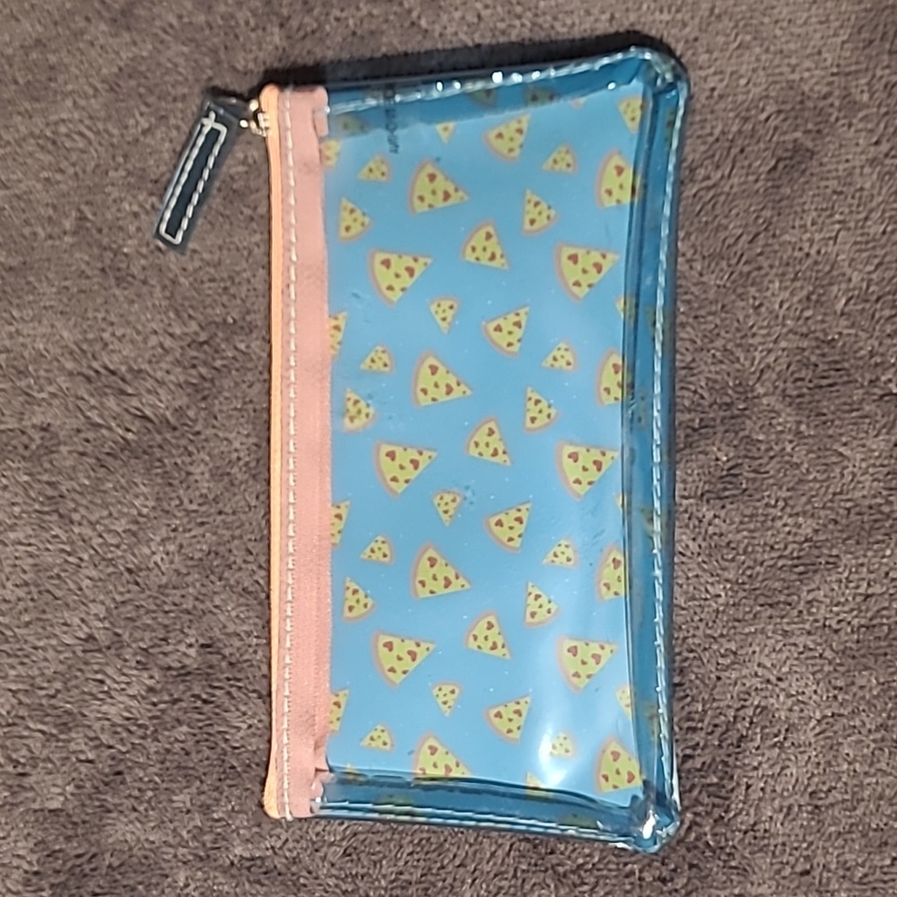 Small Pizza Pouch.